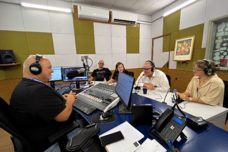 R�dio Univates entrevista Bernhard Lloyd, ex-tecladista da banda Alphaville