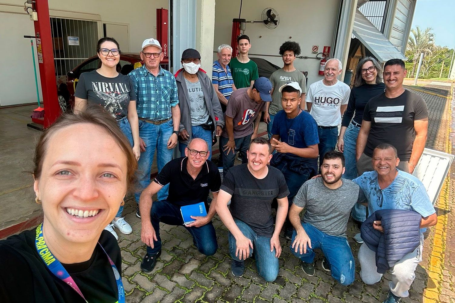 Curso capacitou pessoas para limpeza técnica de equipamentos.