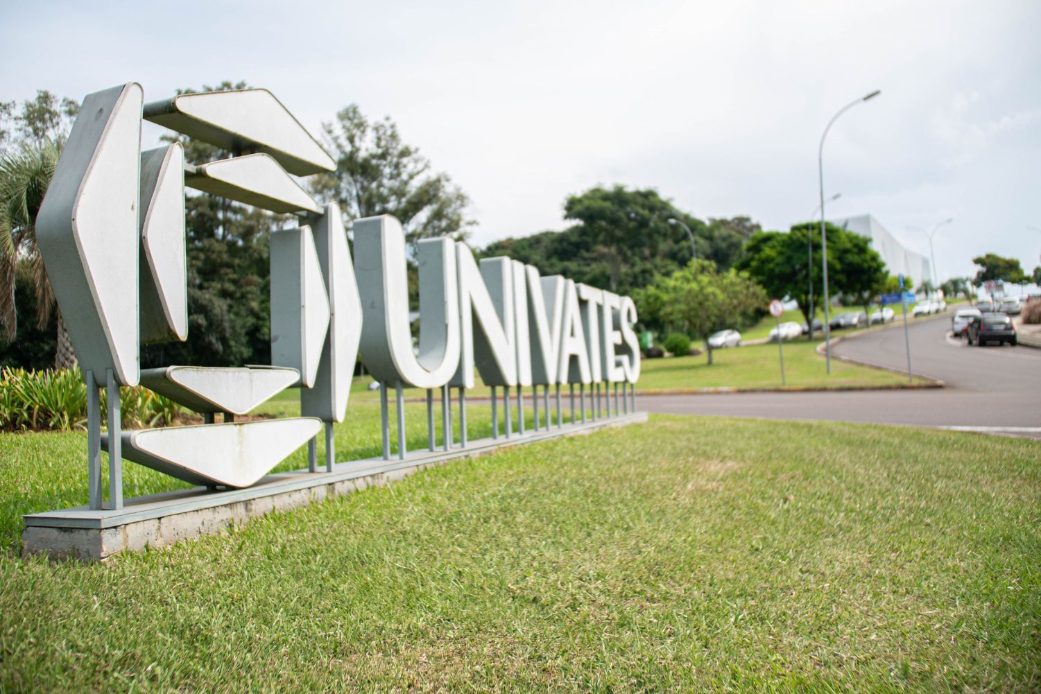 Por meio da Avaliação Institucional, a comunidade acadêmica pode contribuir para o processo de melhoria da Univates.