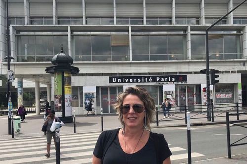Professora realiza p�s-doutorado na USP com est�gio na Fran�a