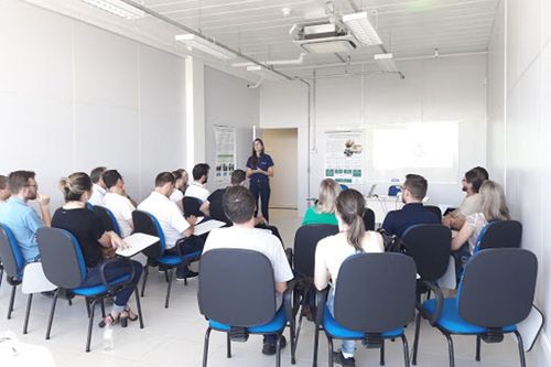 Univates realiza reuni�o t�cnica com representantes de ind�strias da regi�o