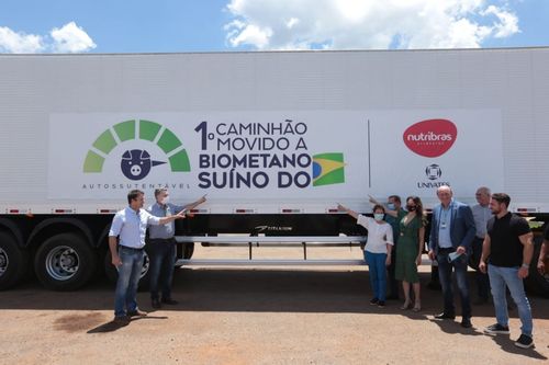 Governo Federal conhece, no Mato Grosso, projeto da Univates e da Nutribras para gera��o de combust�vel com biomassa su�na