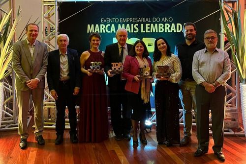Univates e Tecnovates recebem Pr�mio TOP 100 de marcas mais lembradas do Vale do Taquari